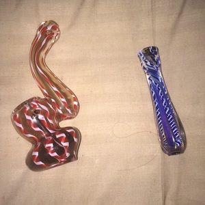 2 lil pipes